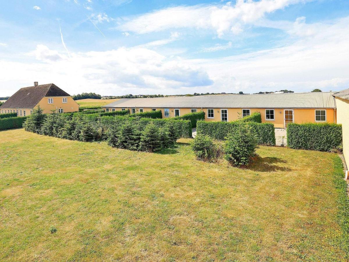 6 Person Holiday Home In Фоборг Экстерьер фото